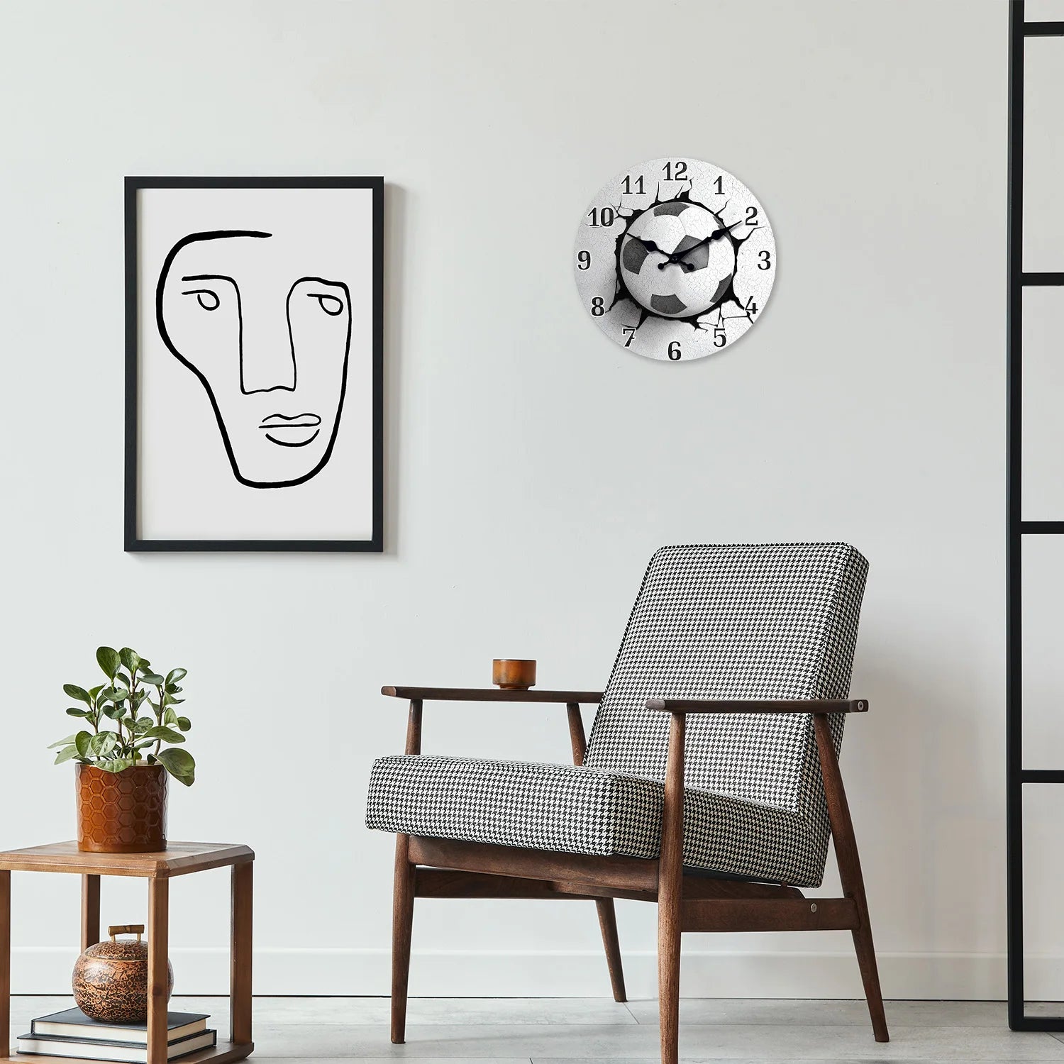 Creative and Unique Football Pattern Wooden Wall Clock for Living Room, Bedroom, Kitchen, Home Decoration, Silent Quartz Clock, Holiday Gift, 10 Inches, 12 Inches (No Battery)